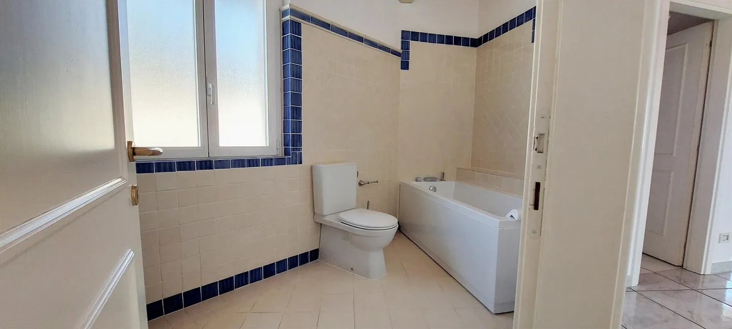 Solduno - wunderschöne 2.5 + Büro von 107 m2 (Ref. 387-9) - Foto 9 von 18