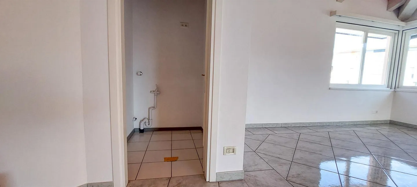 Solduno - wunderschöne 2.5 + Büro von 107 m2 (Ref. 387-9) - Foto 11 von 18