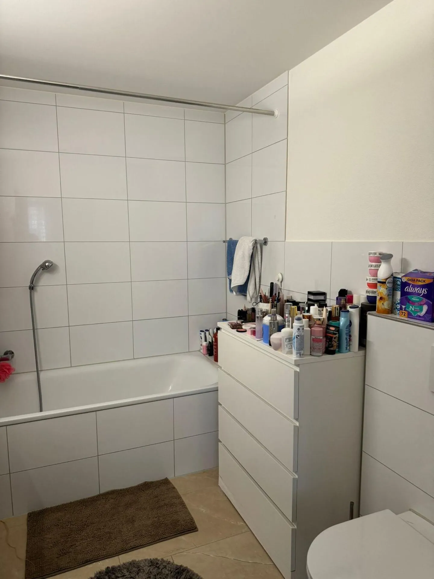 4.5 Room Apartment with Office Space - Photo 4 of 8