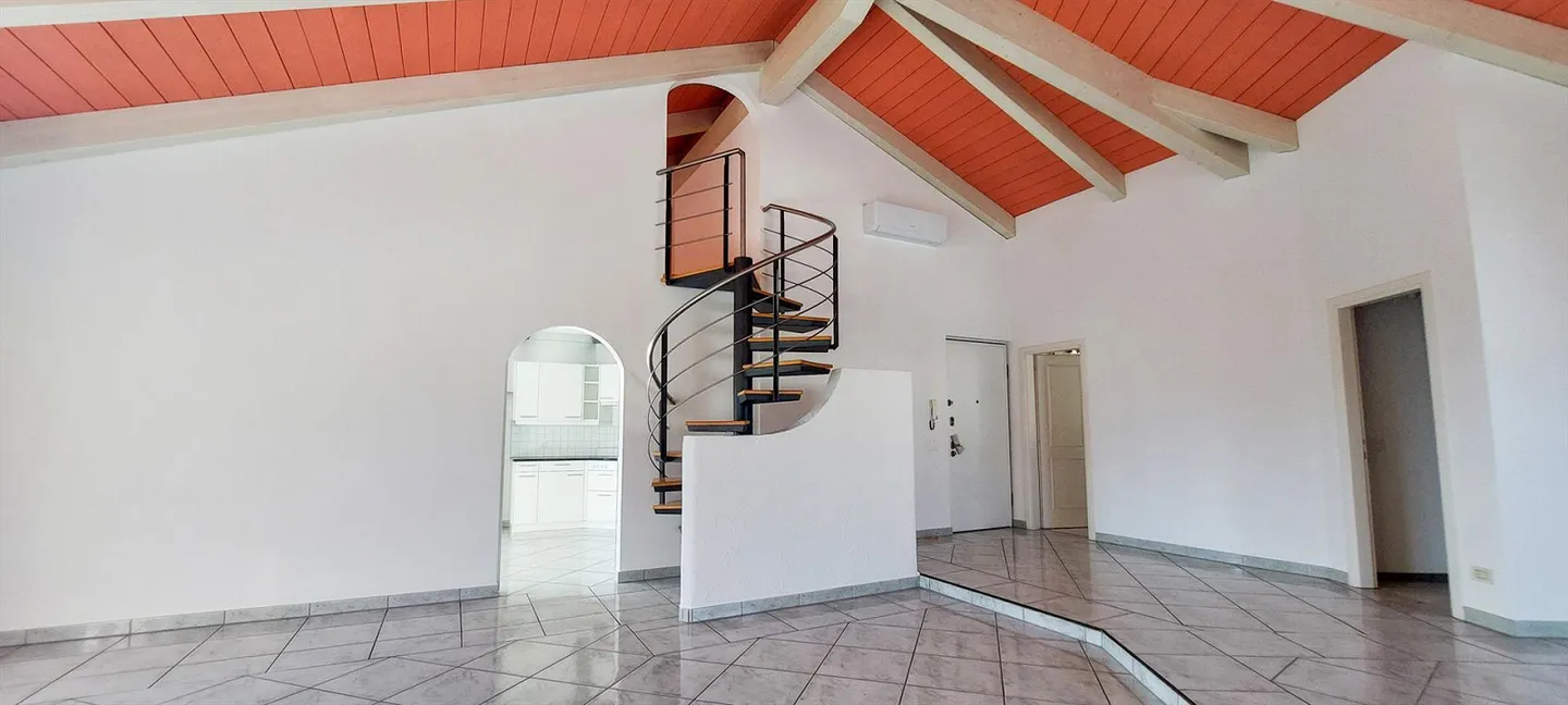 Solduno - wunderschöne 2.5 + Büro von 107 m2 (Ref. 387-9) - Foto 3 von 18