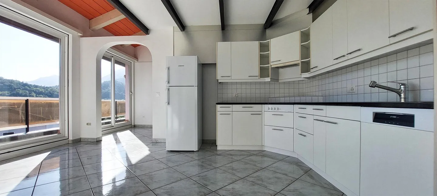 Solduno - wunderschöne 2.5 + Büro von 107 m2 (Ref. 387-9) - Foto 7 von 18