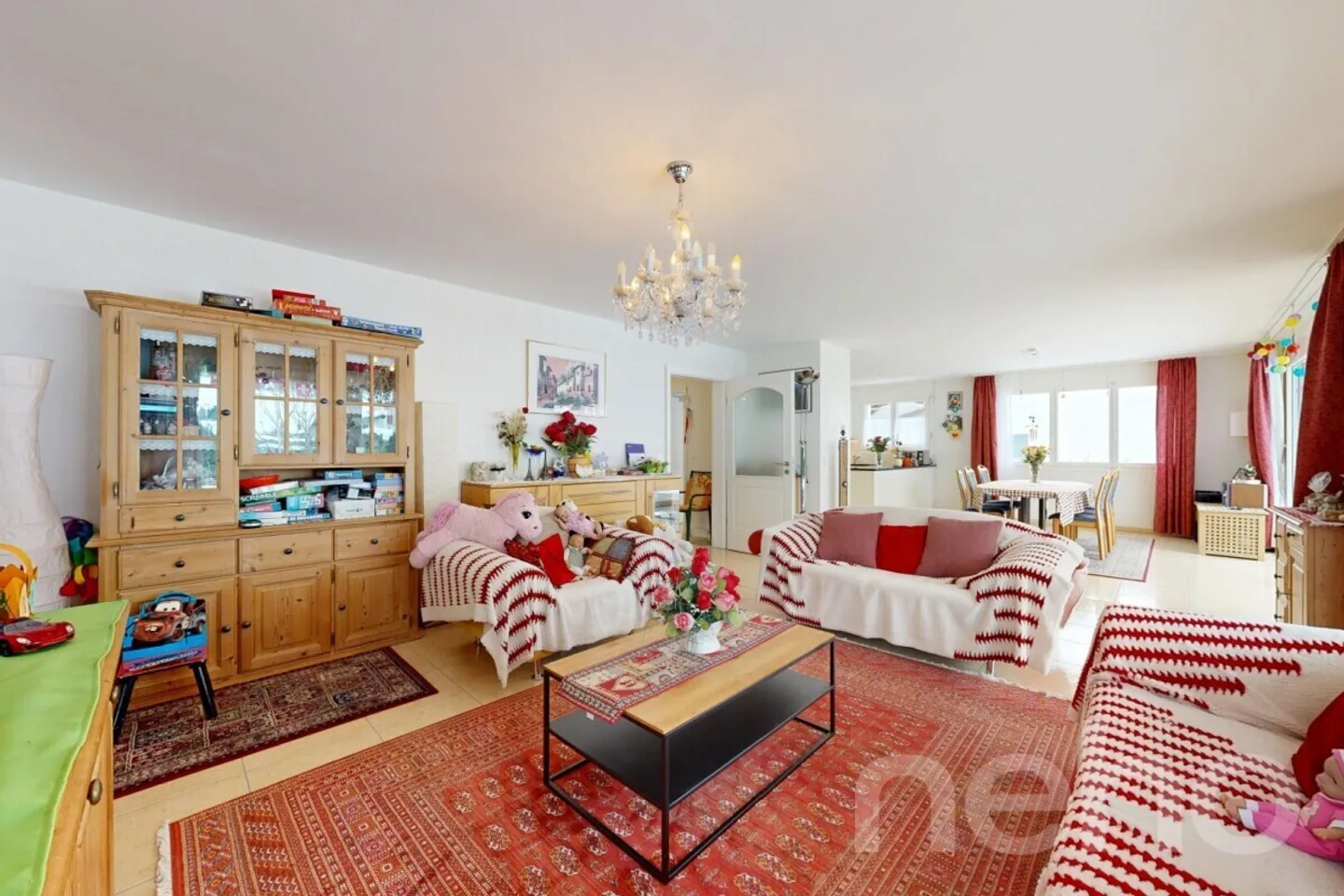 Maison individuelle spacieuse avec panorama et terrasse sur le toit - Photo 2 sur 12