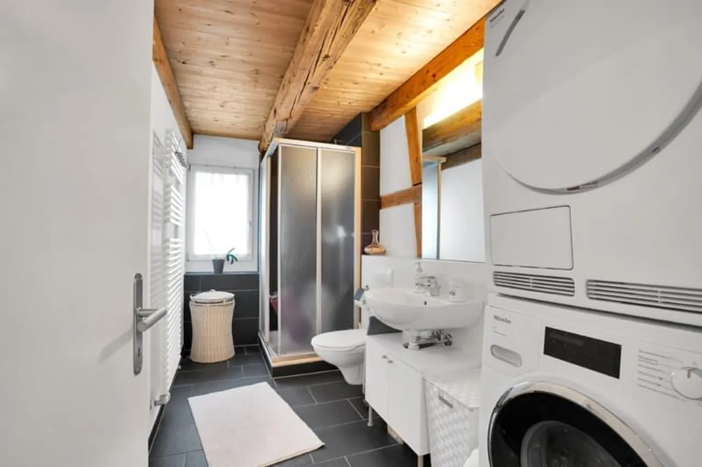 5,5 Zimmer-Wohnung auf 2 Etagen - Foto 9 von 11