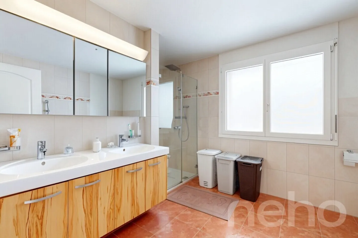 Maison individuelle spacieuse avec panorama et terrasse sur le toit - Photo 12 sur 12