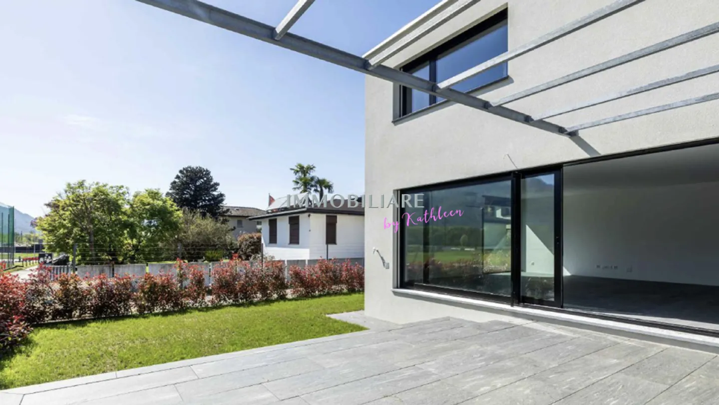 Casa unifamiliare con piscina, posizione soleggiata e tranquilla - Foto 6 di 13