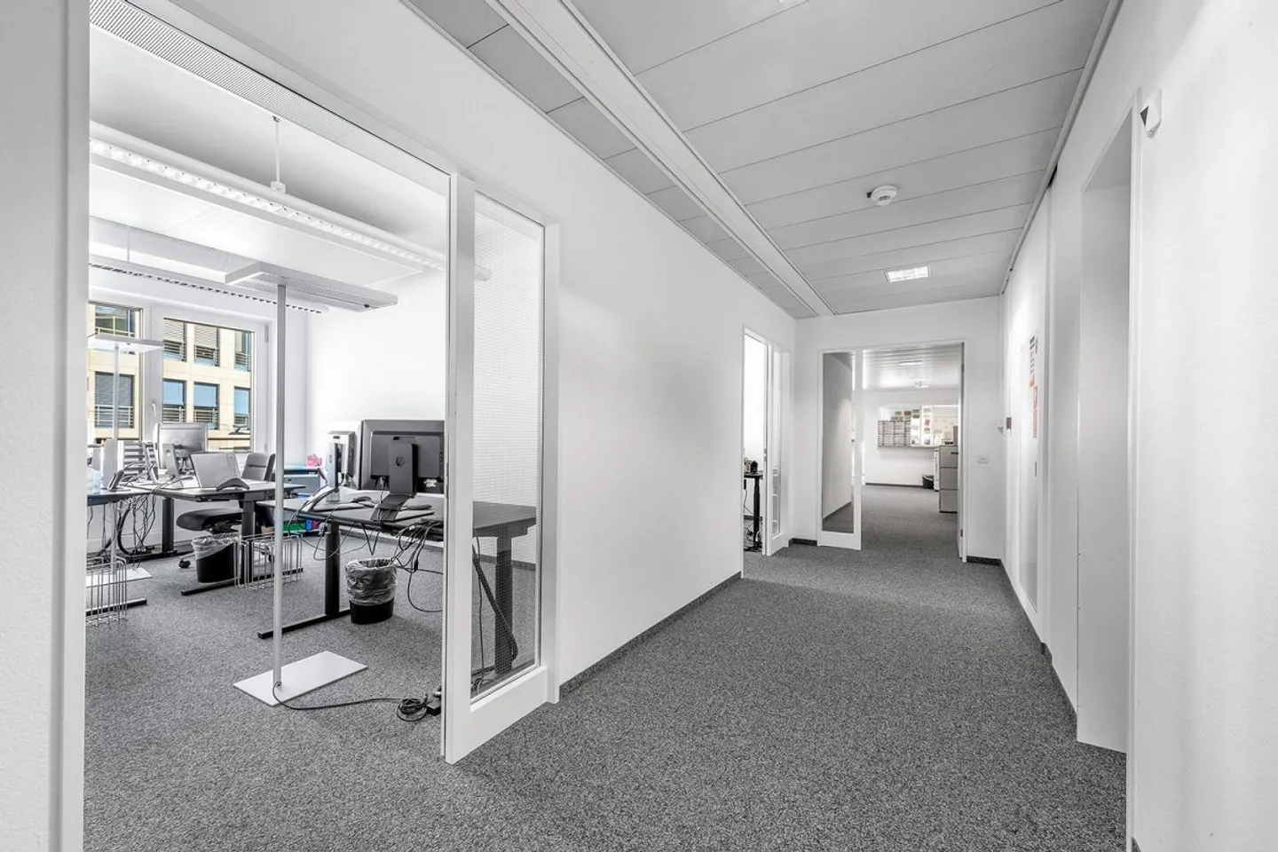 Your new location in the center of Winterthur - Photo 3 of 10