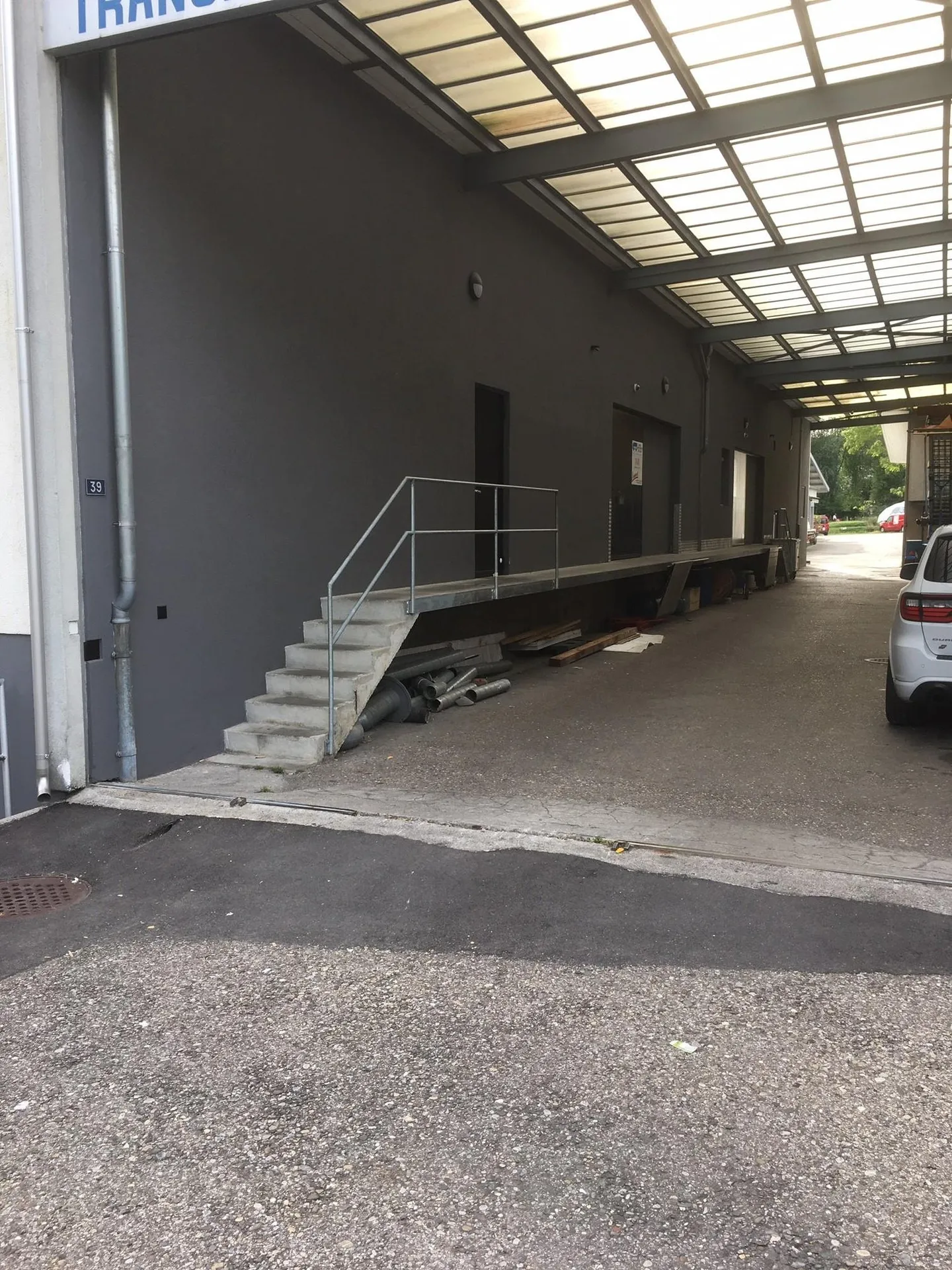 Espace commercial / de stockage (33 m²) dans la zone industrielle de Grossacher - Photo 4 sur 6