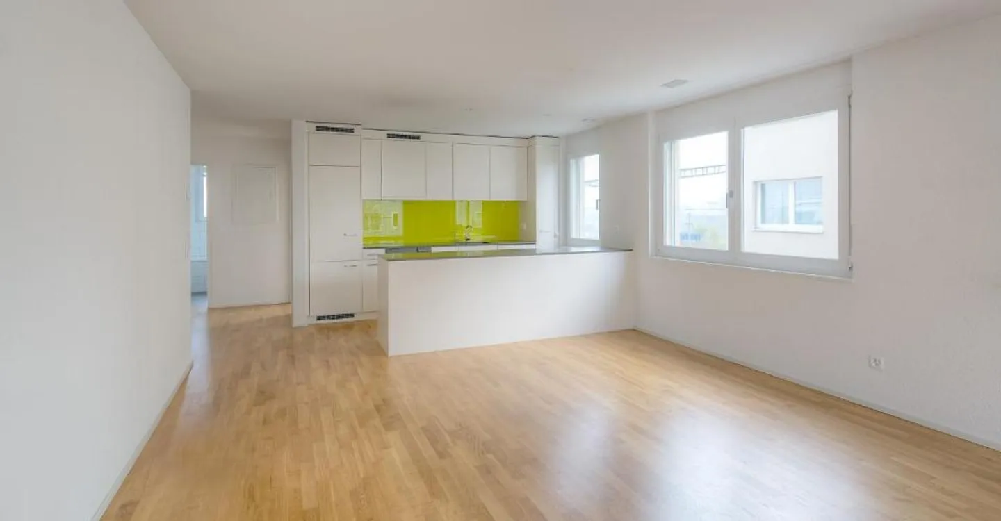 Modernes Apartment mit Balkon - Foto 1 von 7