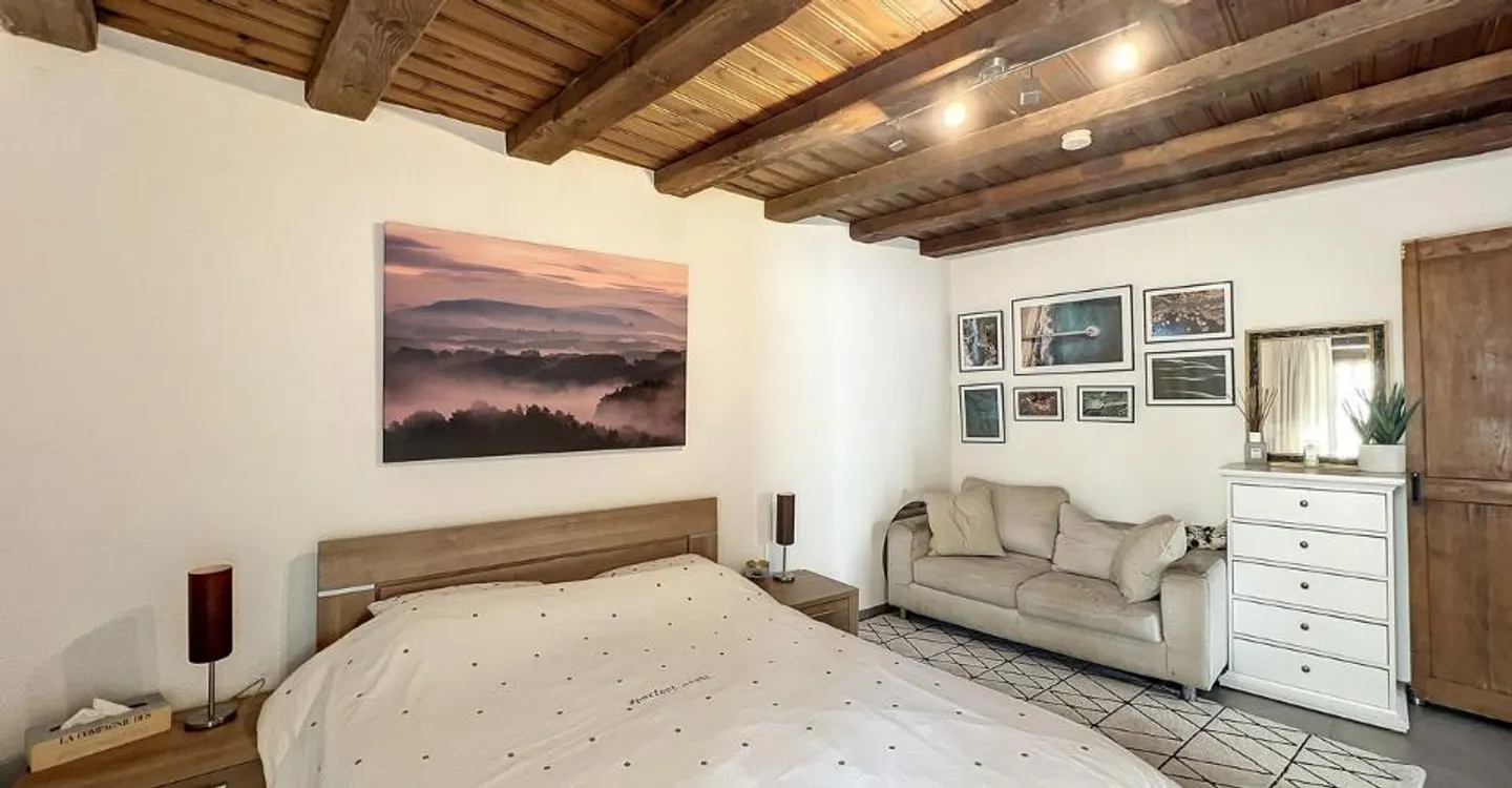 Geräumiges, vollständig renoviertes Dorfhaus - Foto 4 von 8