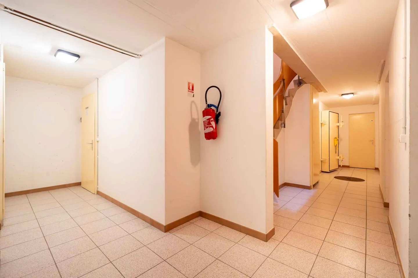 Propriété d'Investissement Rentable - Photo 2 sur 4