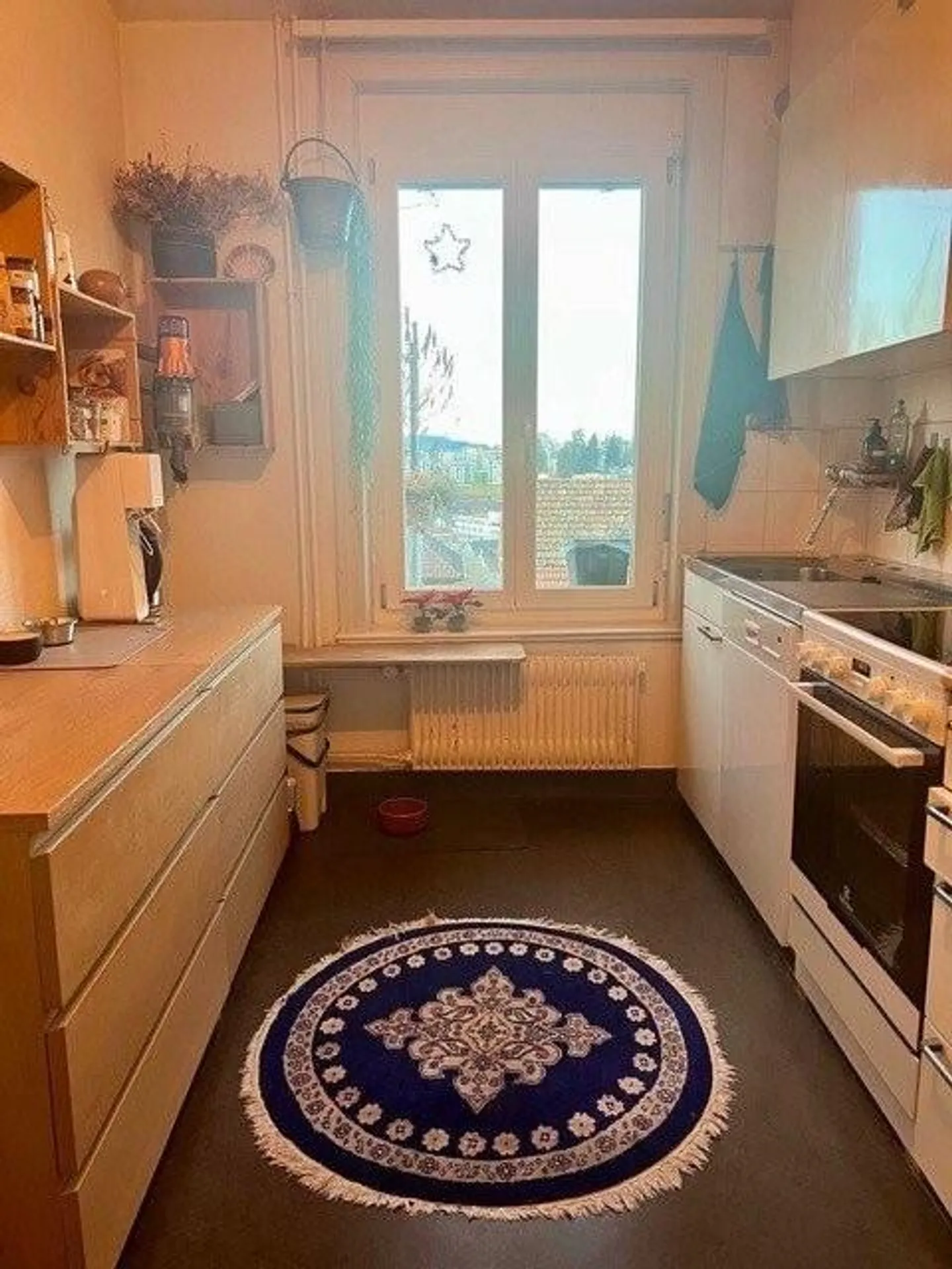 Charmante Wohnung mit Terrasse - Foto 3 von 10