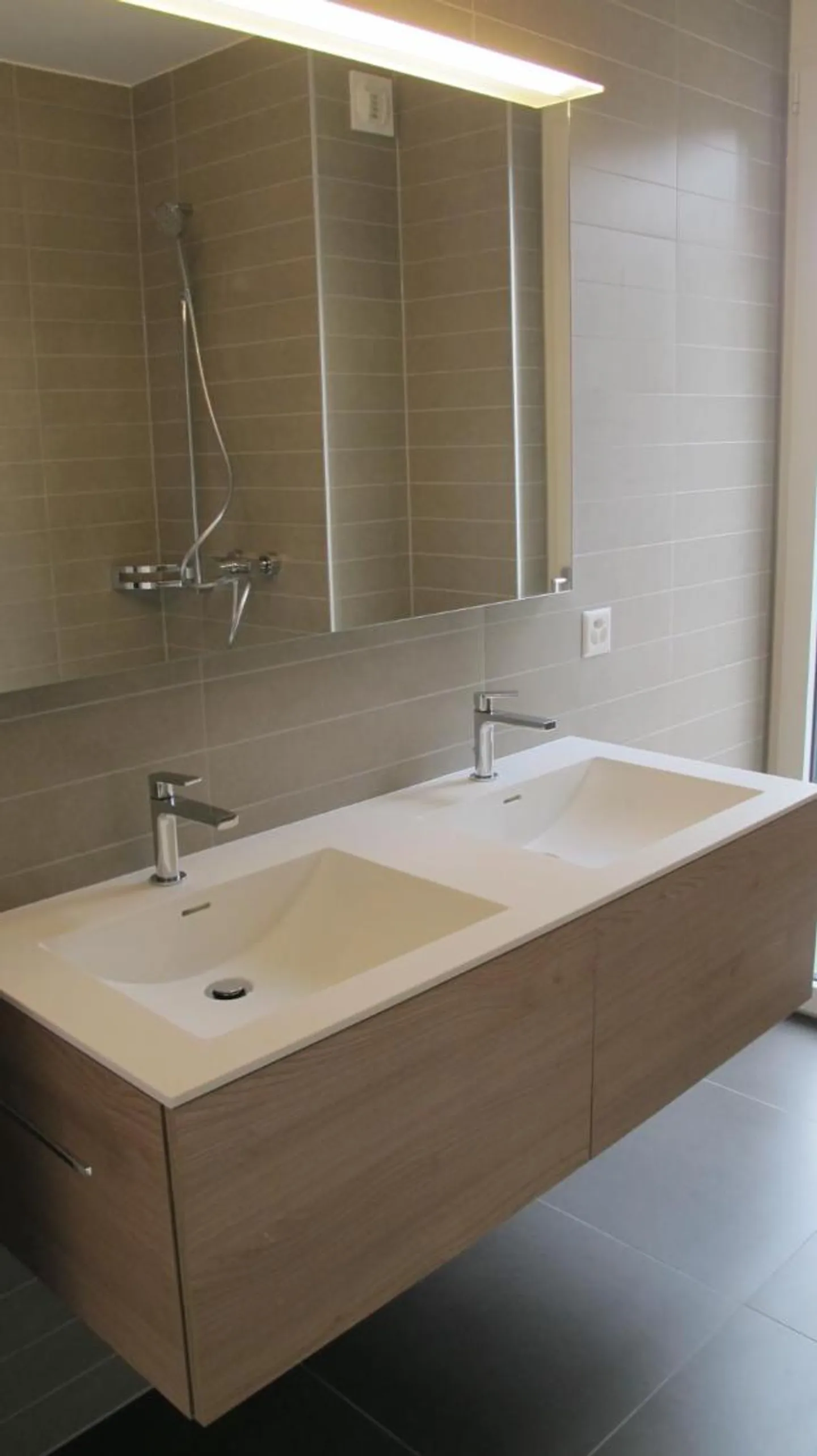 Très bel appartement de 4,5 pièces à Lavaux - Photo 8 sur 9