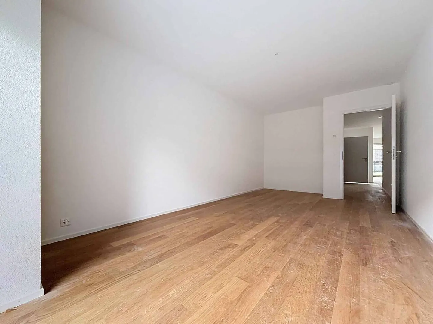 Magnifique appartement de 3,5 pièces avec terrasses couvertes, jardins et vue sur le lac - Photo 8 sur 13