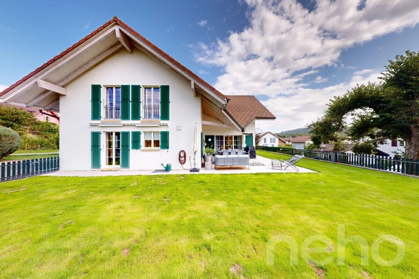 Magnificent 6.5-room house in Thielle - Photo 3 of 13