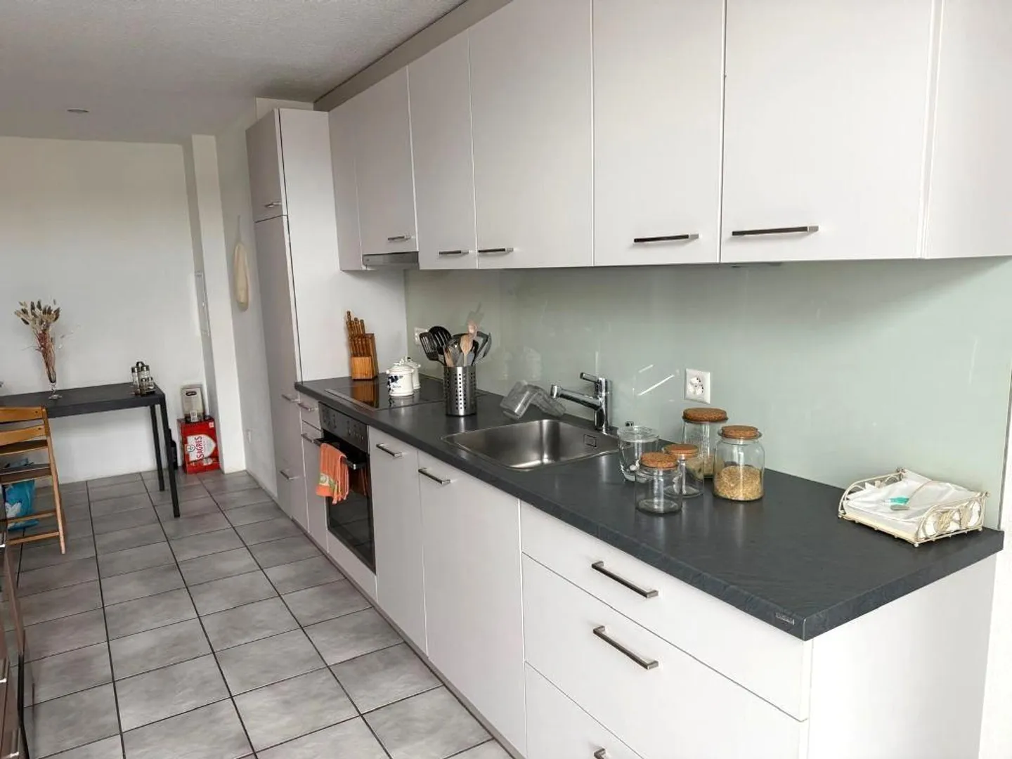 La tua nuova casa nel centro di Frauenfeld! - Foto 3 di 8