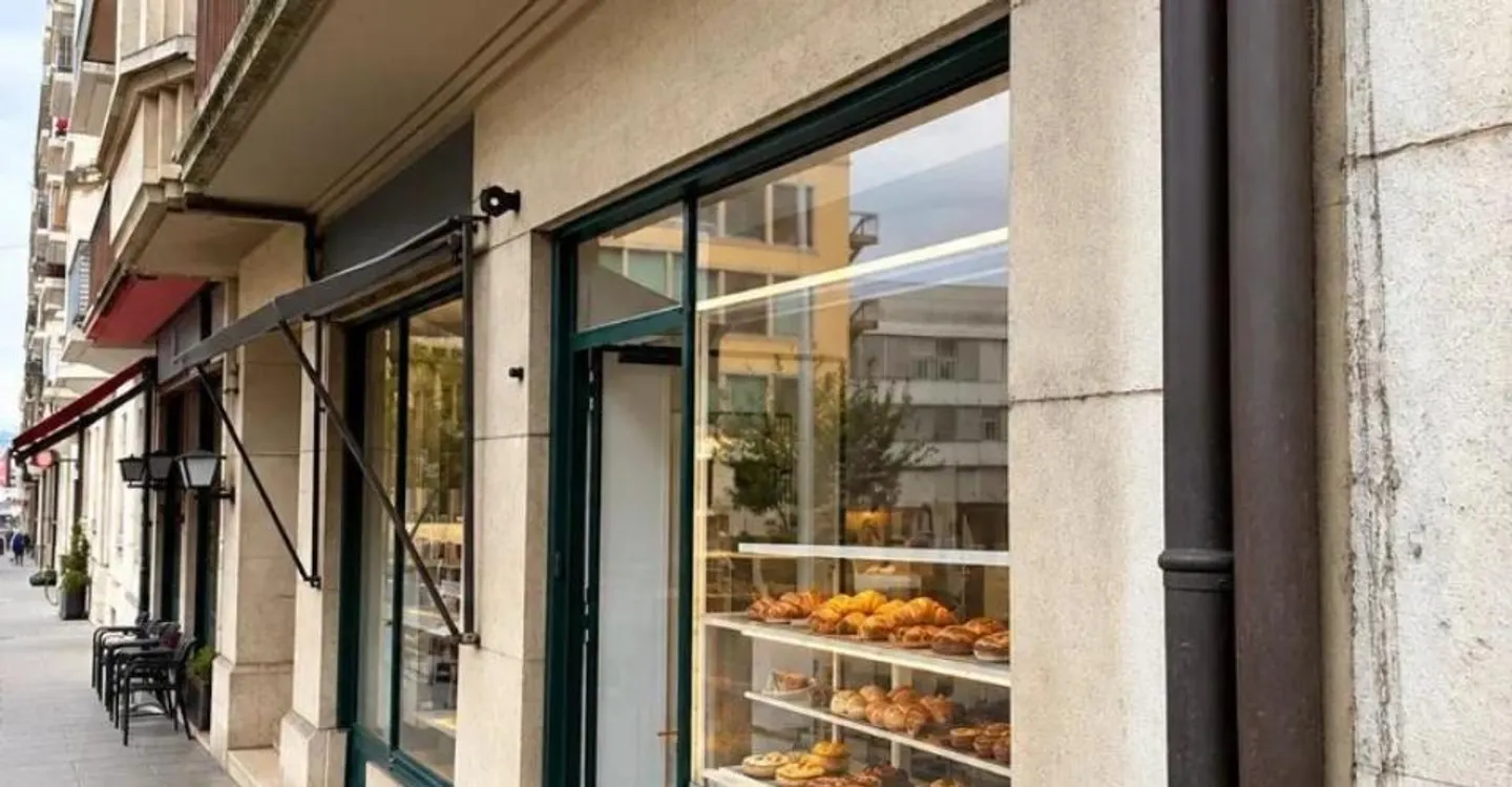 COMPANY FOR SALE IN GENEVA PASTRY SHOP · SANDWICH SHOP · FAST FOOD - Photo 1 of 5