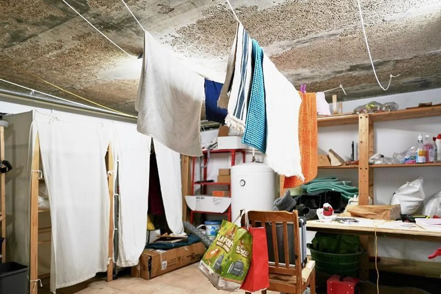 Chalet 5 1/2 locali con grande terreno in una posizione molto tranquilla e soleggiata - Foto 24 di 40