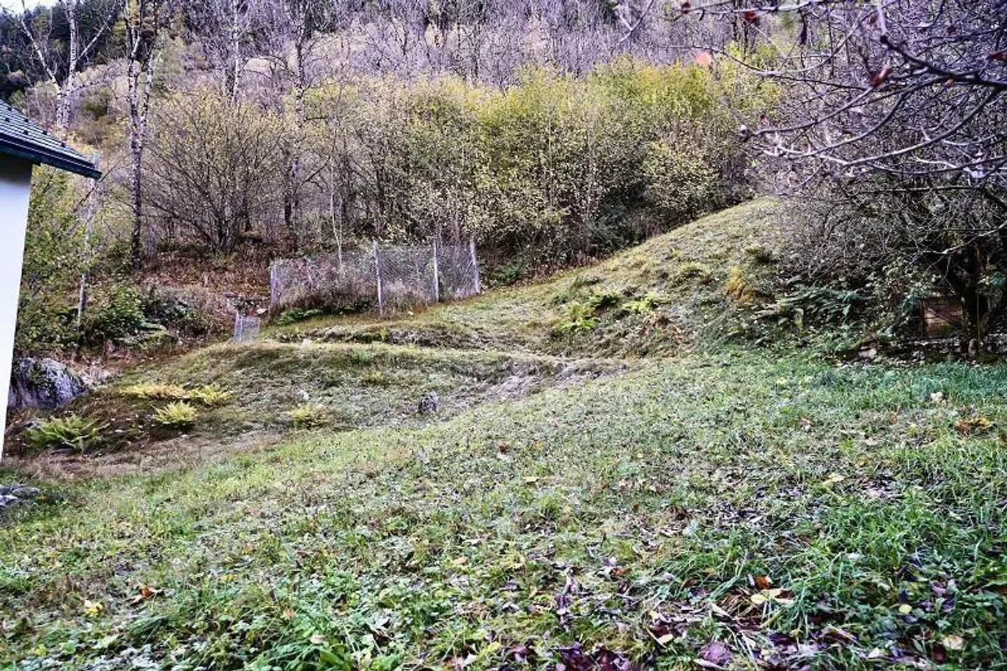 Chalet 5 1/2 locali con grande terreno in una posizione molto tranquilla e soleggiata - Foto 28 di 40