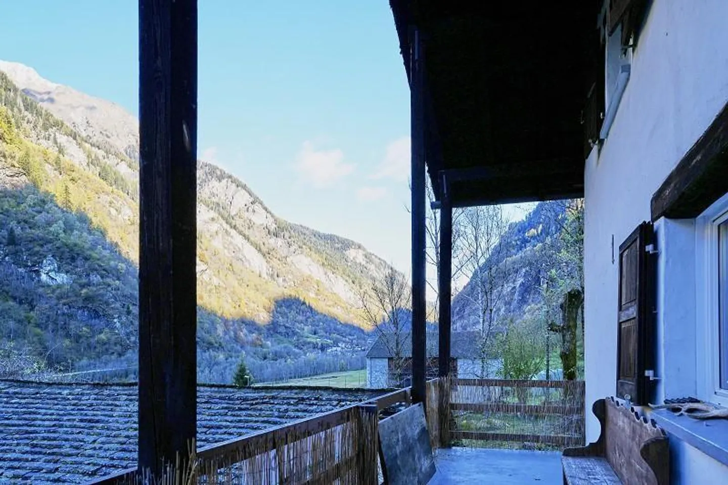 Chalet 5 1/2 locali con grande terreno in una posizione molto tranquilla e soleggiata - Foto 30 di 40