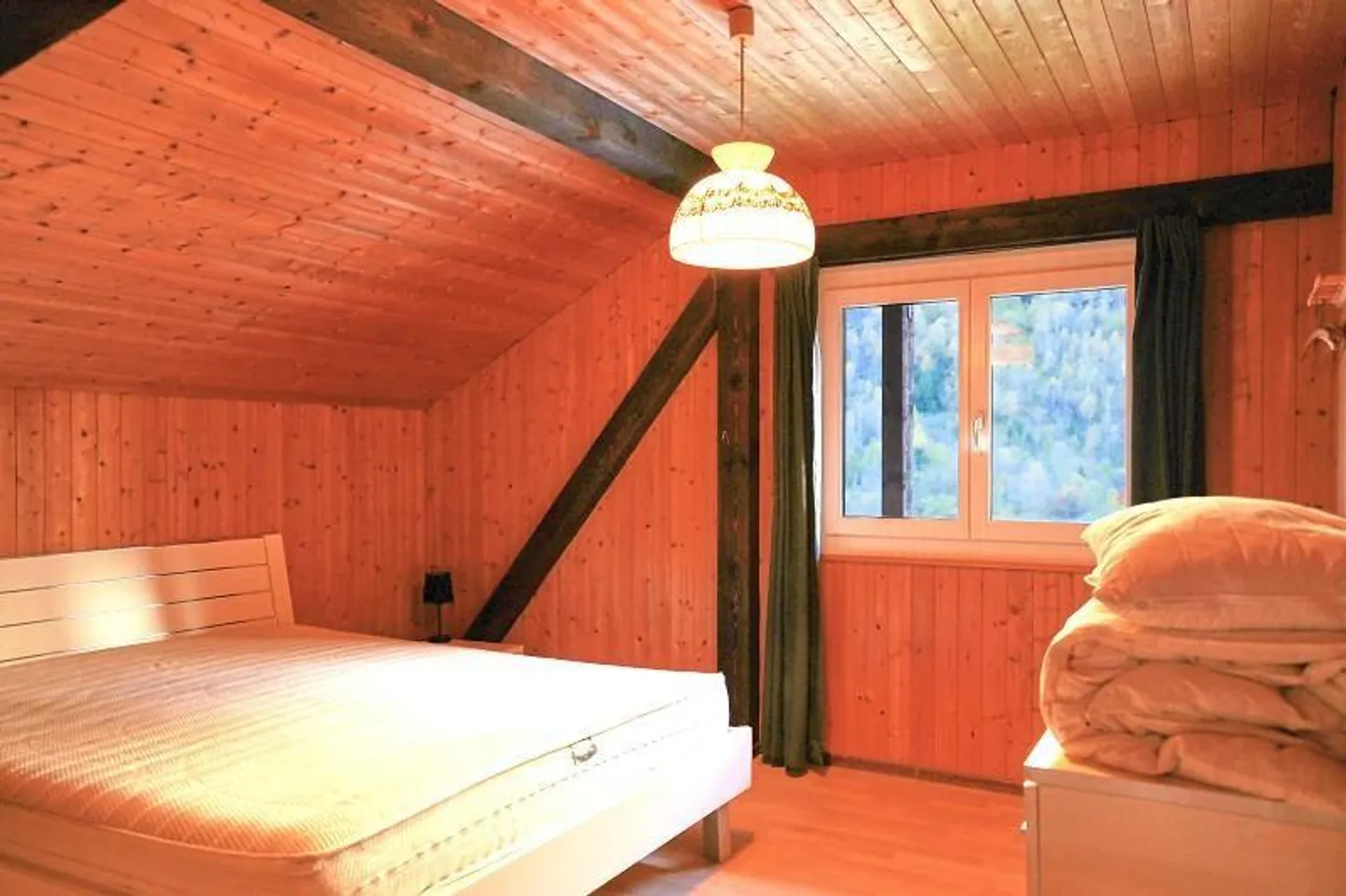 Chalet 5 1/2 locali con grande terreno in una posizione molto tranquilla e soleggiata - Foto 15 di 40