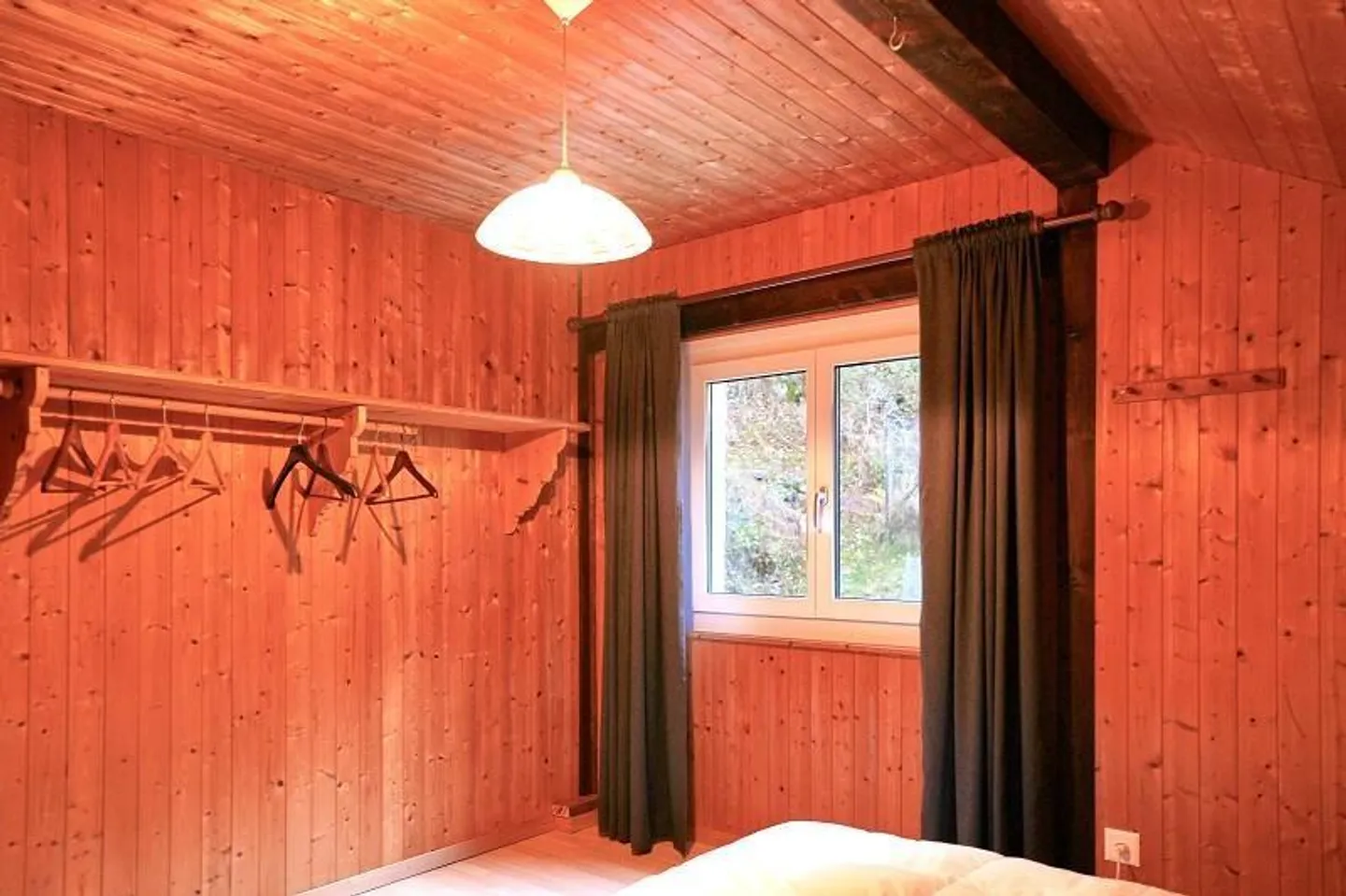 Chalet 5 1/2 locali con grande terreno in una posizione molto tranquilla e soleggiata - Foto 17 di 40