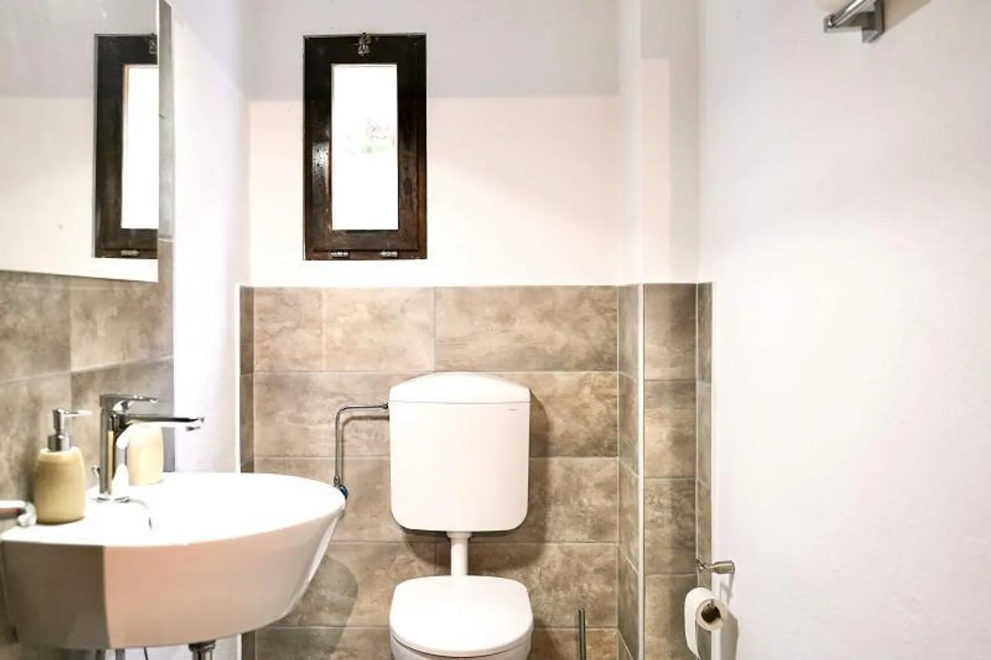 Chalet 5 1/2 locali con grande terreno in una posizione molto tranquilla e soleggiata - Foto 20 di 40