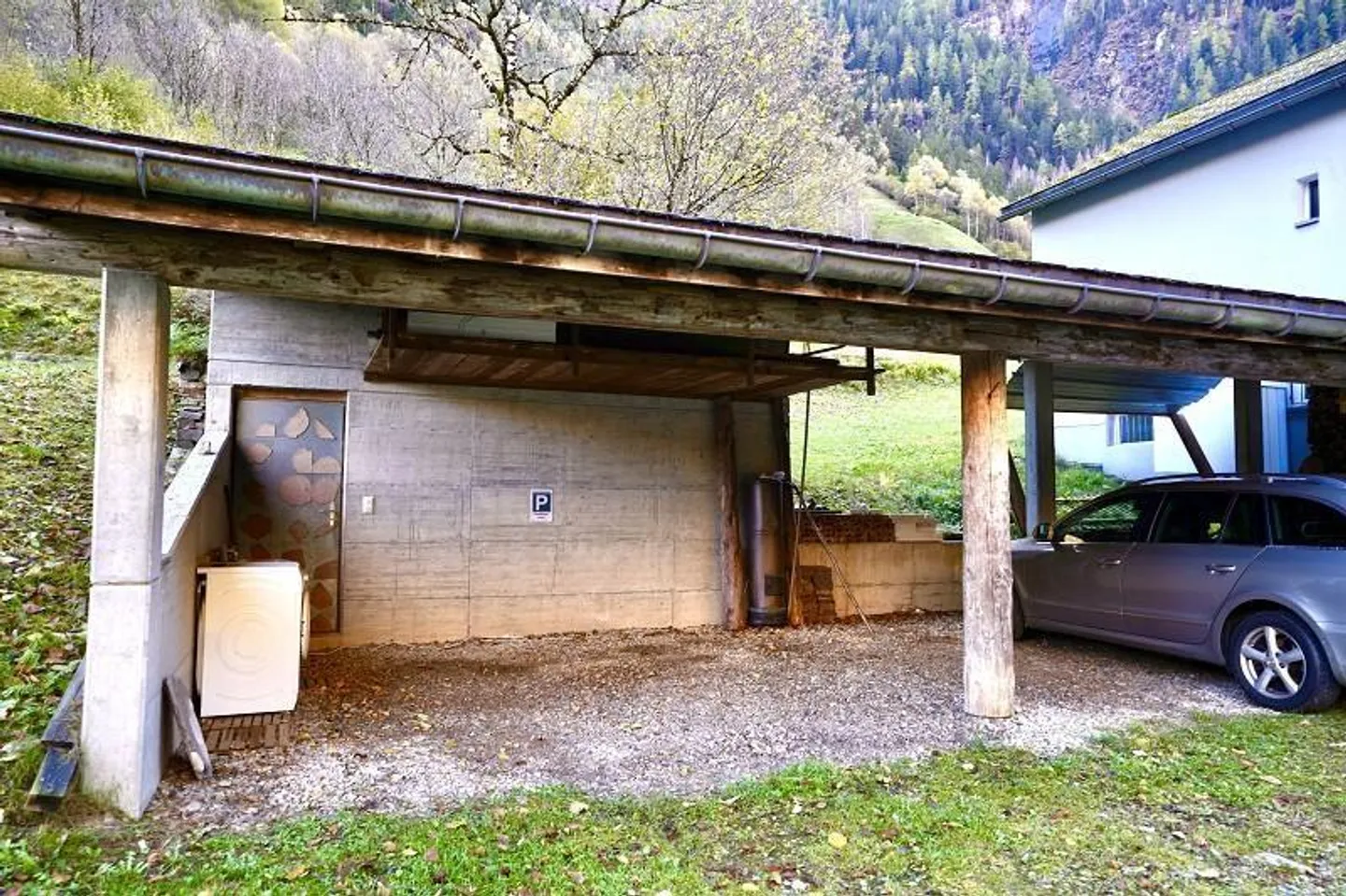 Chalet 5 1/2 locali con grande terreno in una posizione molto tranquilla e soleggiata - Foto 36 di 40