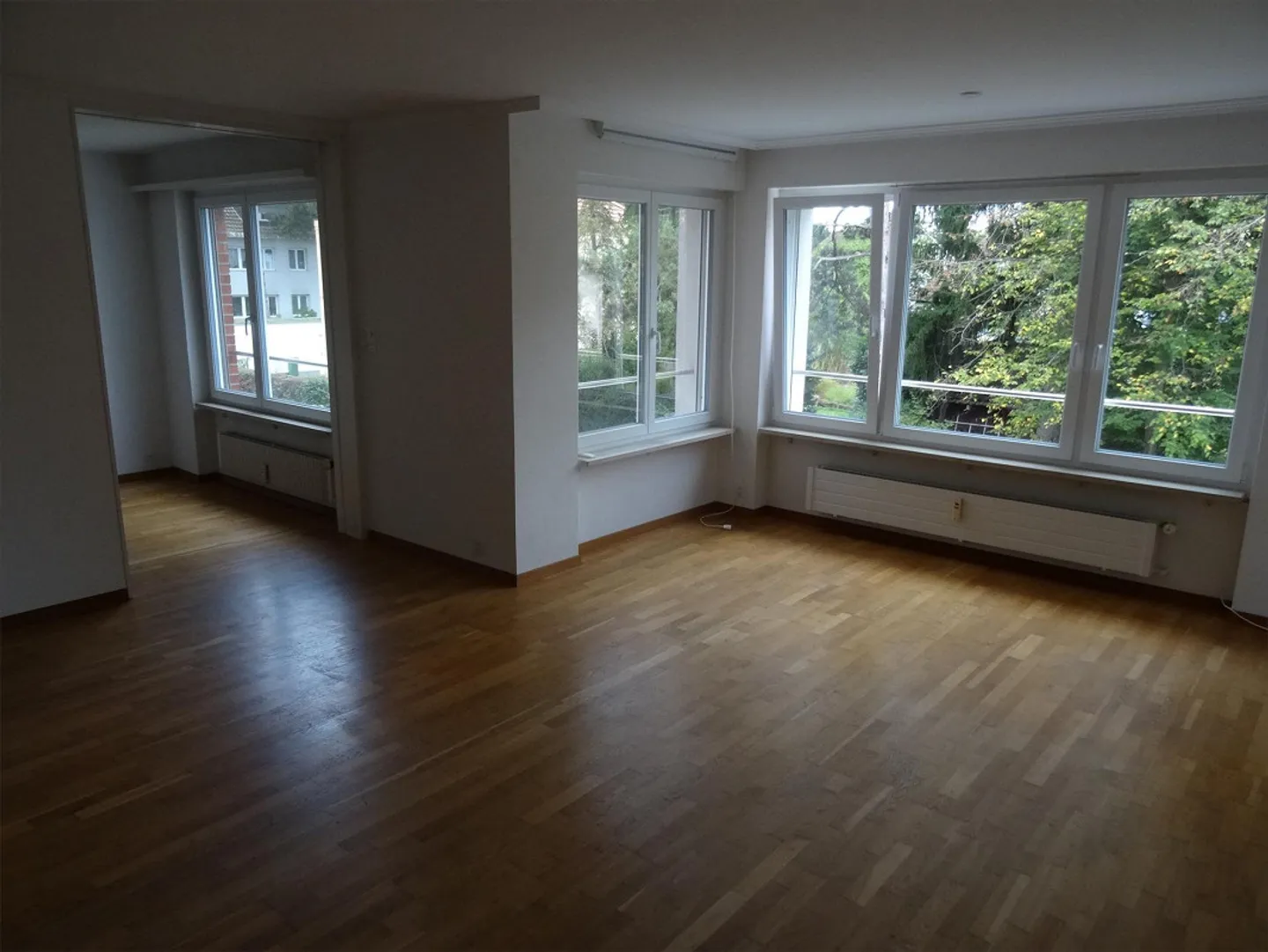 Quiet 3.5 Room Apartment in the Green - Photo 2 of 7