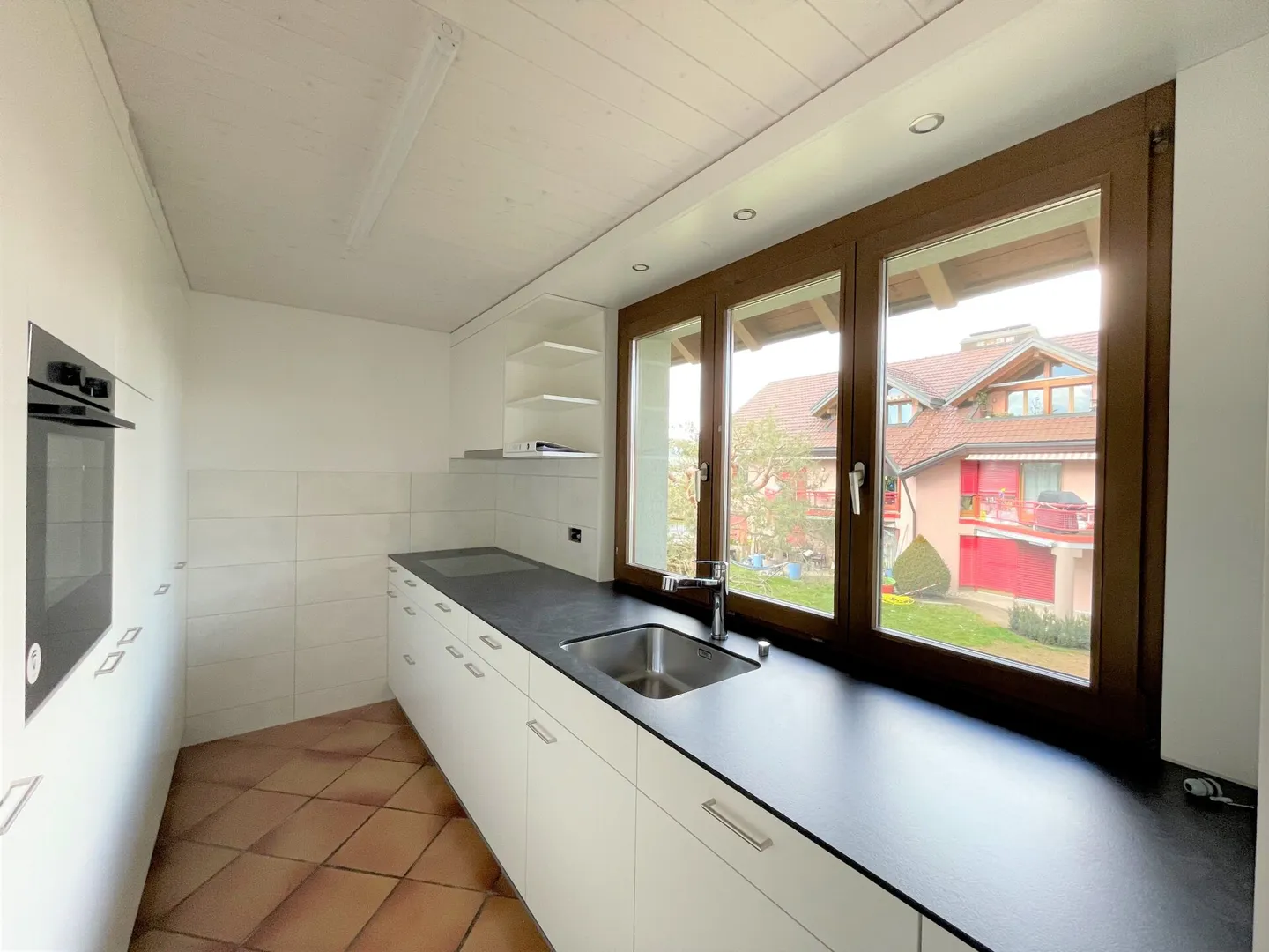 4.5-room apartment on the 1st floor - Photo 3 of 10