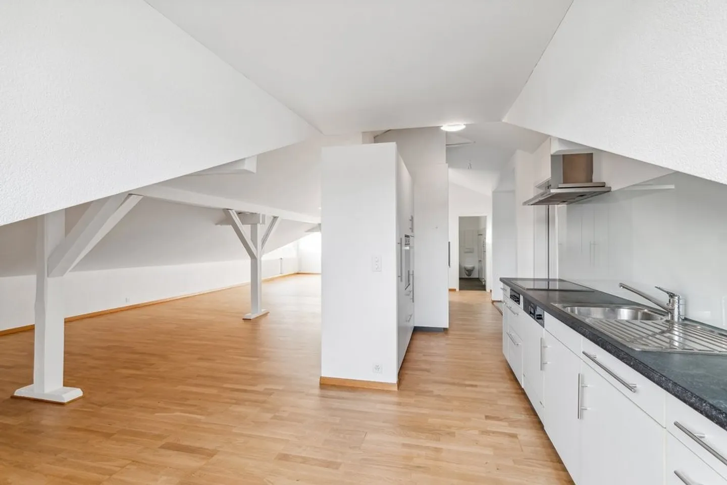 Charmant appartement 2.5 pièces - Photo 4 sur 10