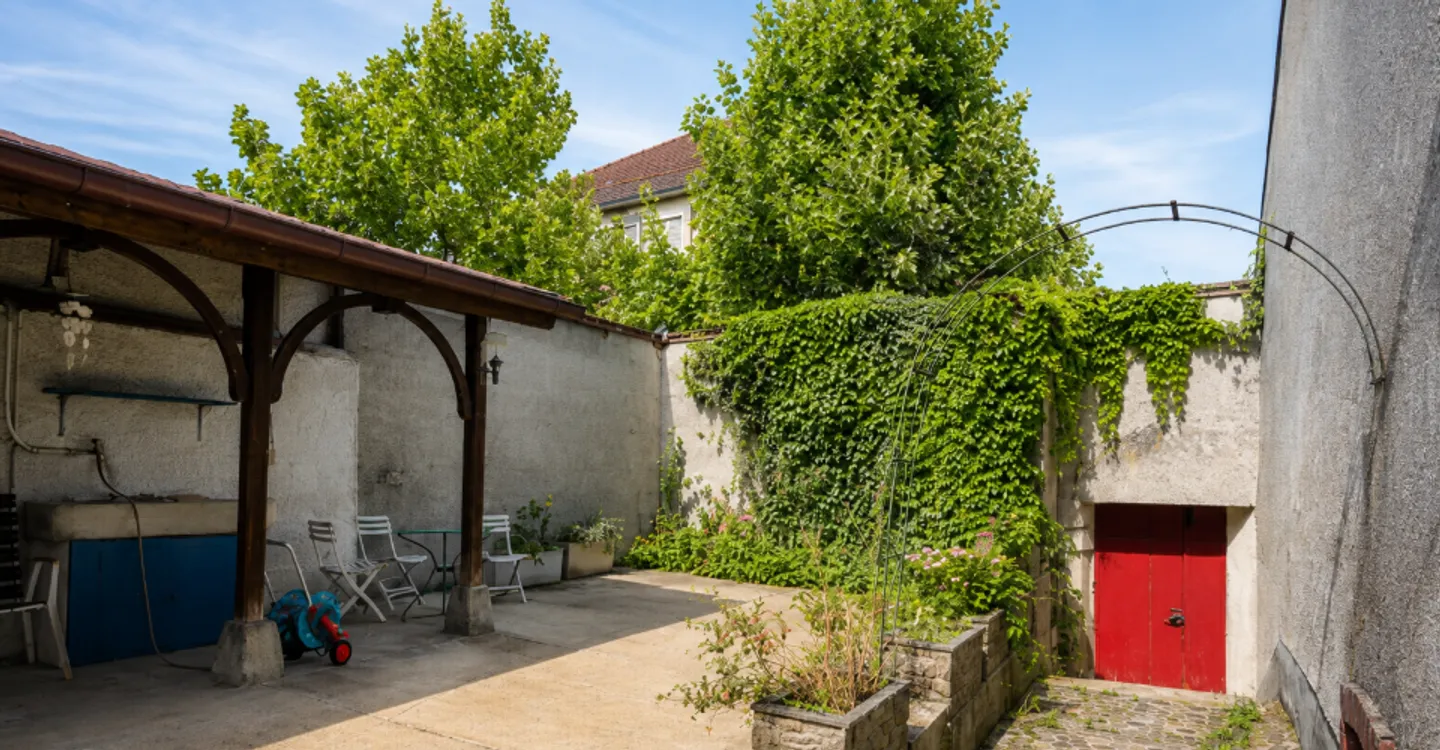 Prestigio e patrimonio nel cuore di Delémont - Foto 23 di 28