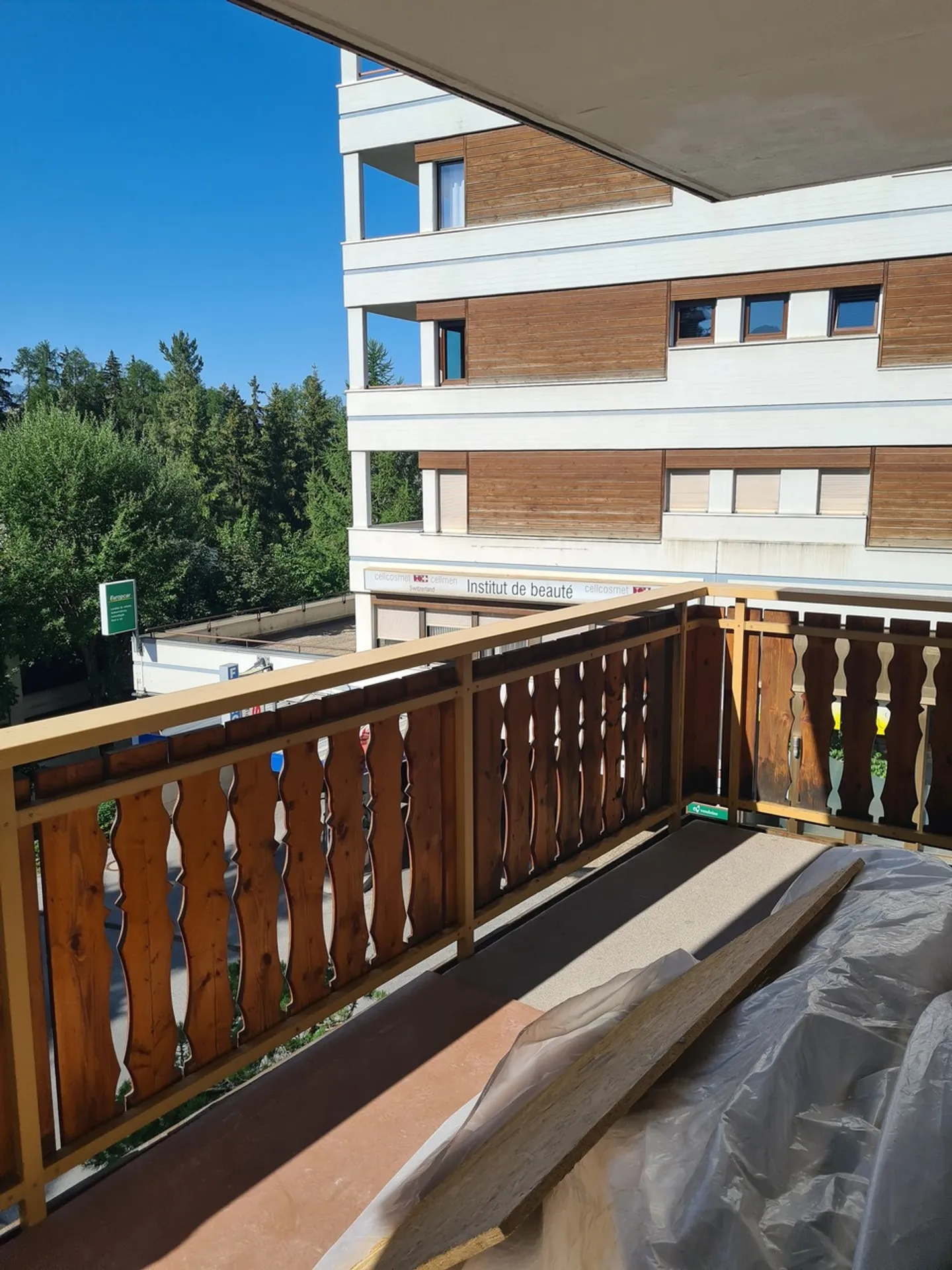 Renovated Apartment in Crans - Photo 3 of 16