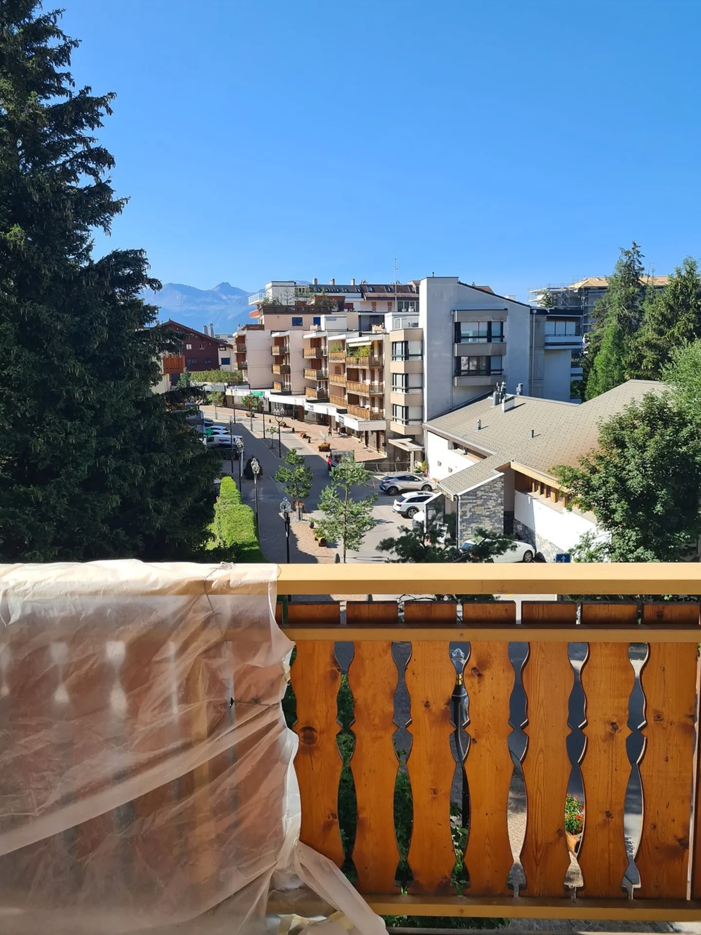 Renovated Apartment in Crans - Photo 4 of 16