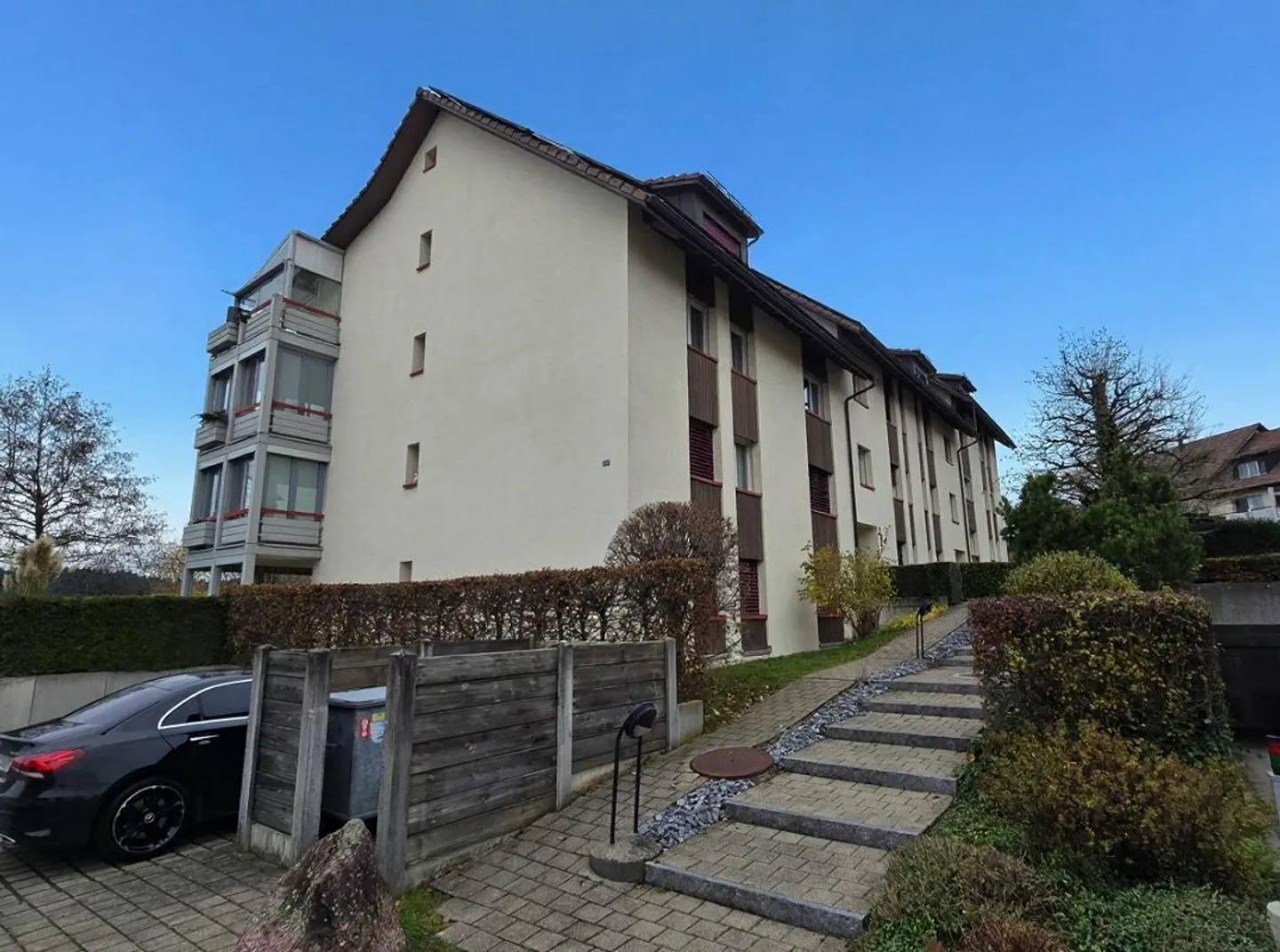 Charmante 4.5-Zimmerwohnung mit Balkon – viel Platz für Ihre Ideen! - Foto 2 von 10