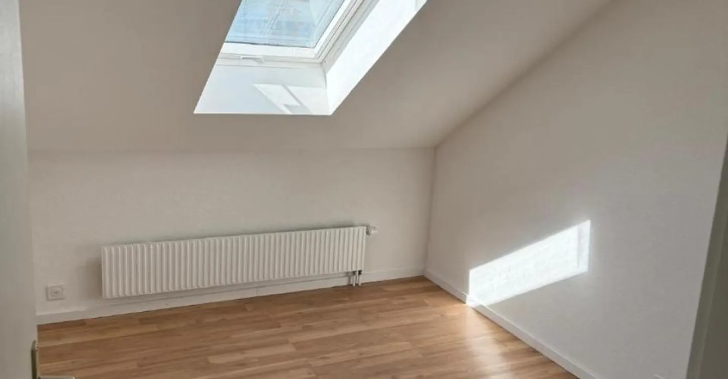 4-Zimmer-Wohnung im 3. Stock - Foto 3 von 6
