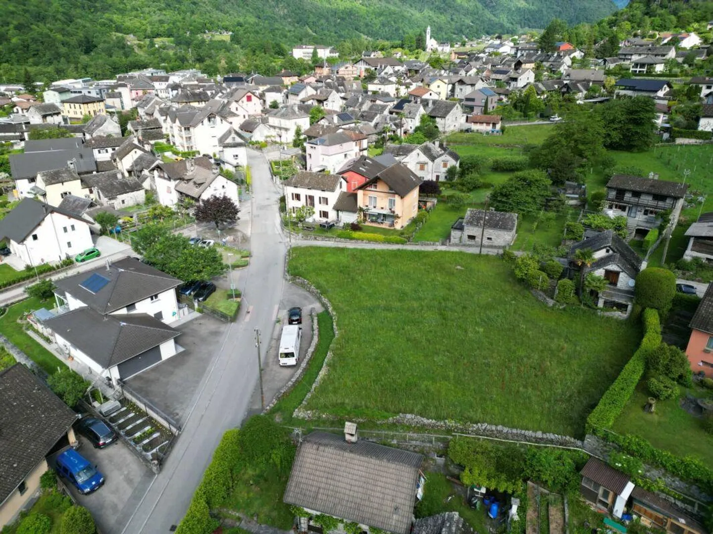 MAGGIA - Large building plot in a central and sunny location - Photo 5 of 7