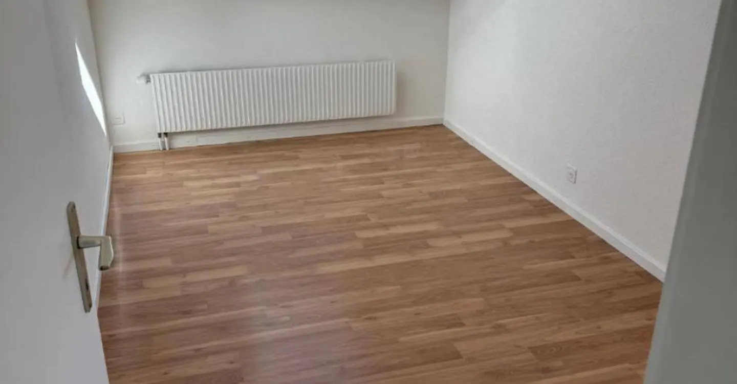 4-Zimmer-Wohnung im 3. Stock - Foto 5 von 6