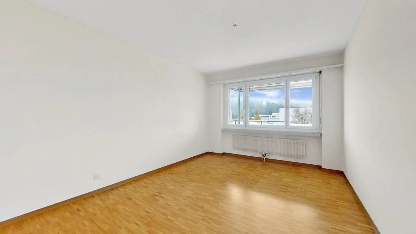 Light, tranquility and quality of living - your new home awaits - Photo 8 of 12