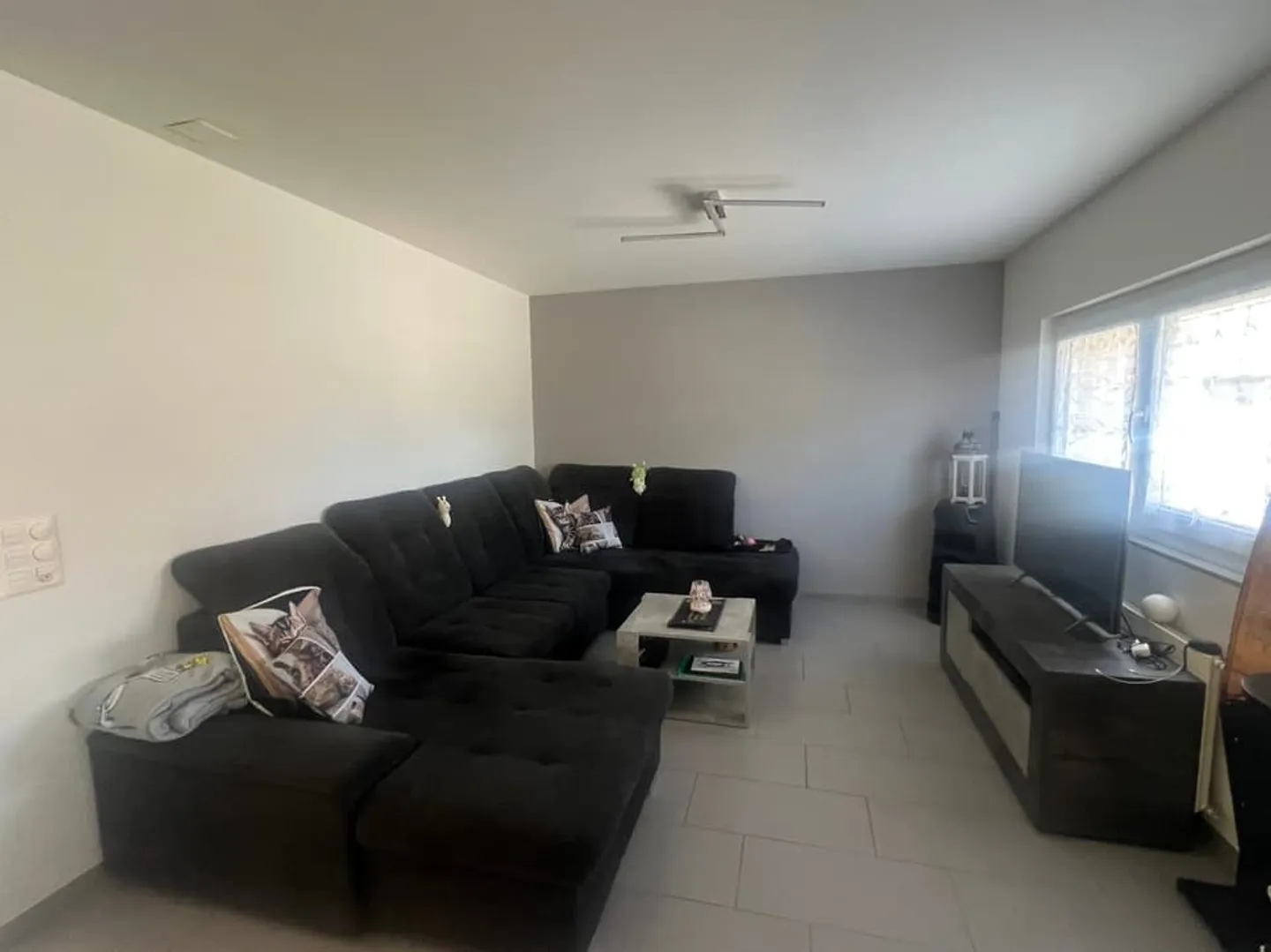 Charmantes renoviertes Einfamilienhaus mit großem Potenzial - Chénens - Foto 5 von 8