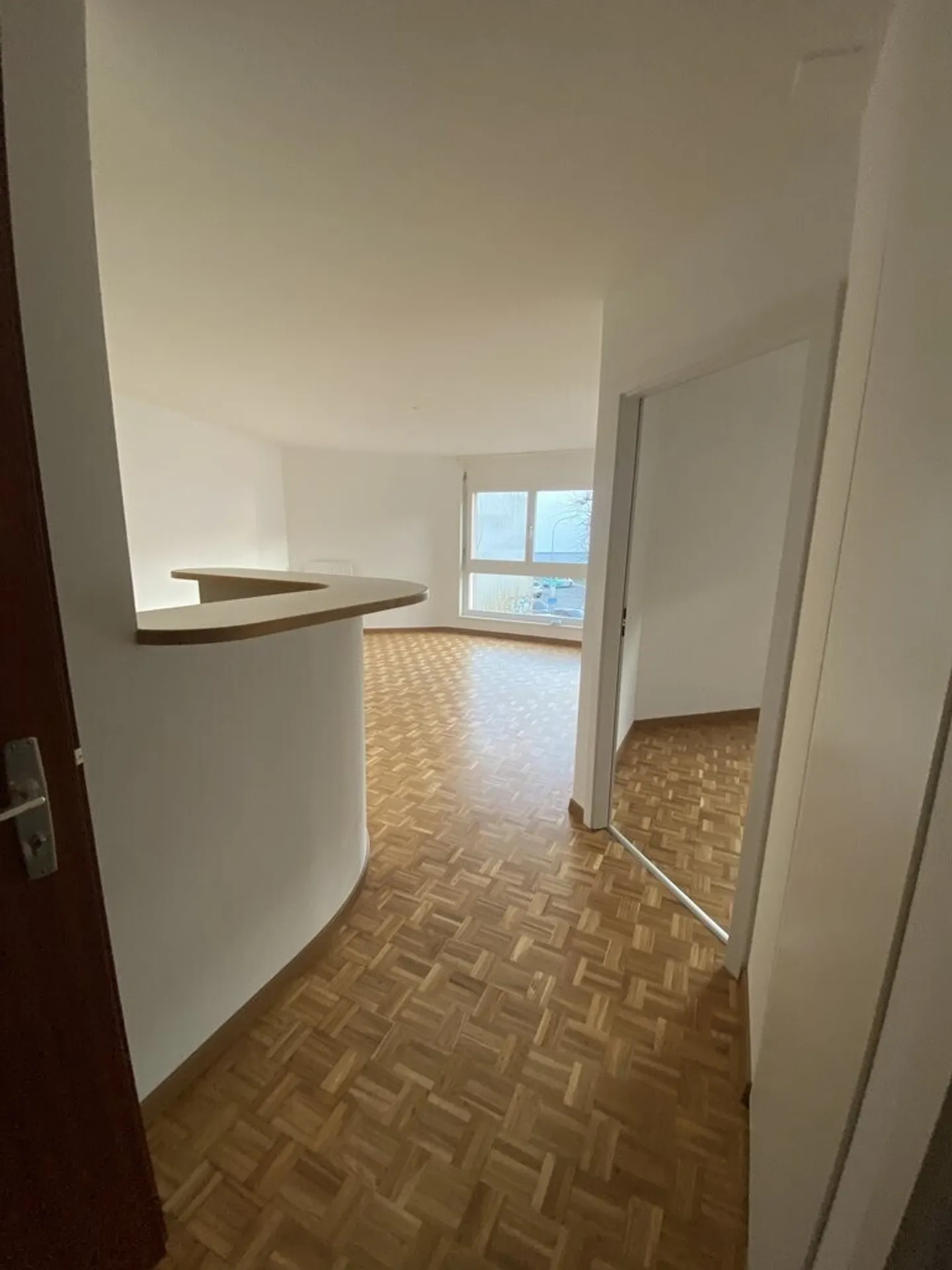 Zu ergreifen! Wunderschöne Unterkunft in einem Familienviertel! - Foto 2 von 8