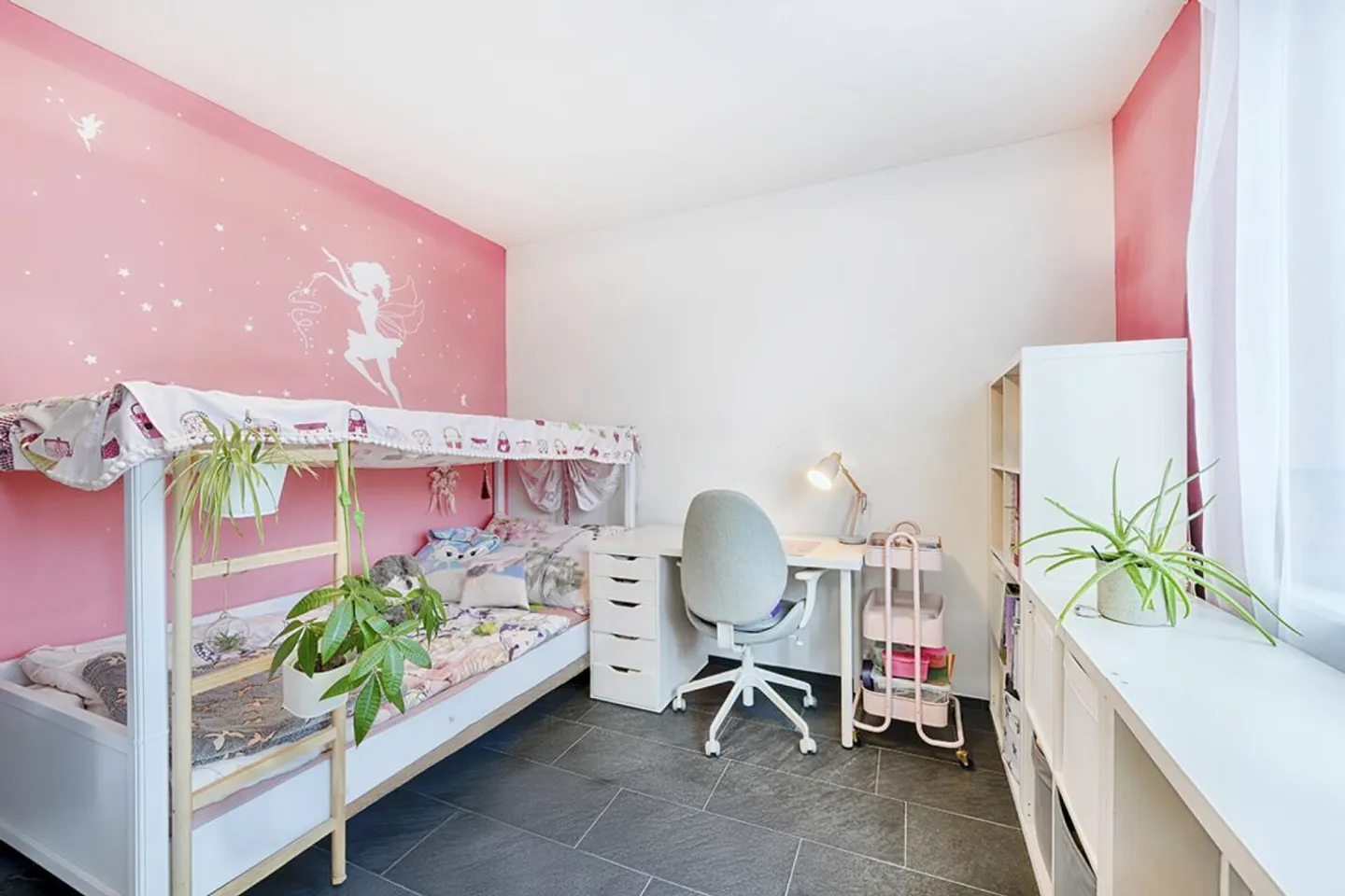 Appartement de jardin 4.5 pièces dans un endroit calme - Photo 9 sur 19