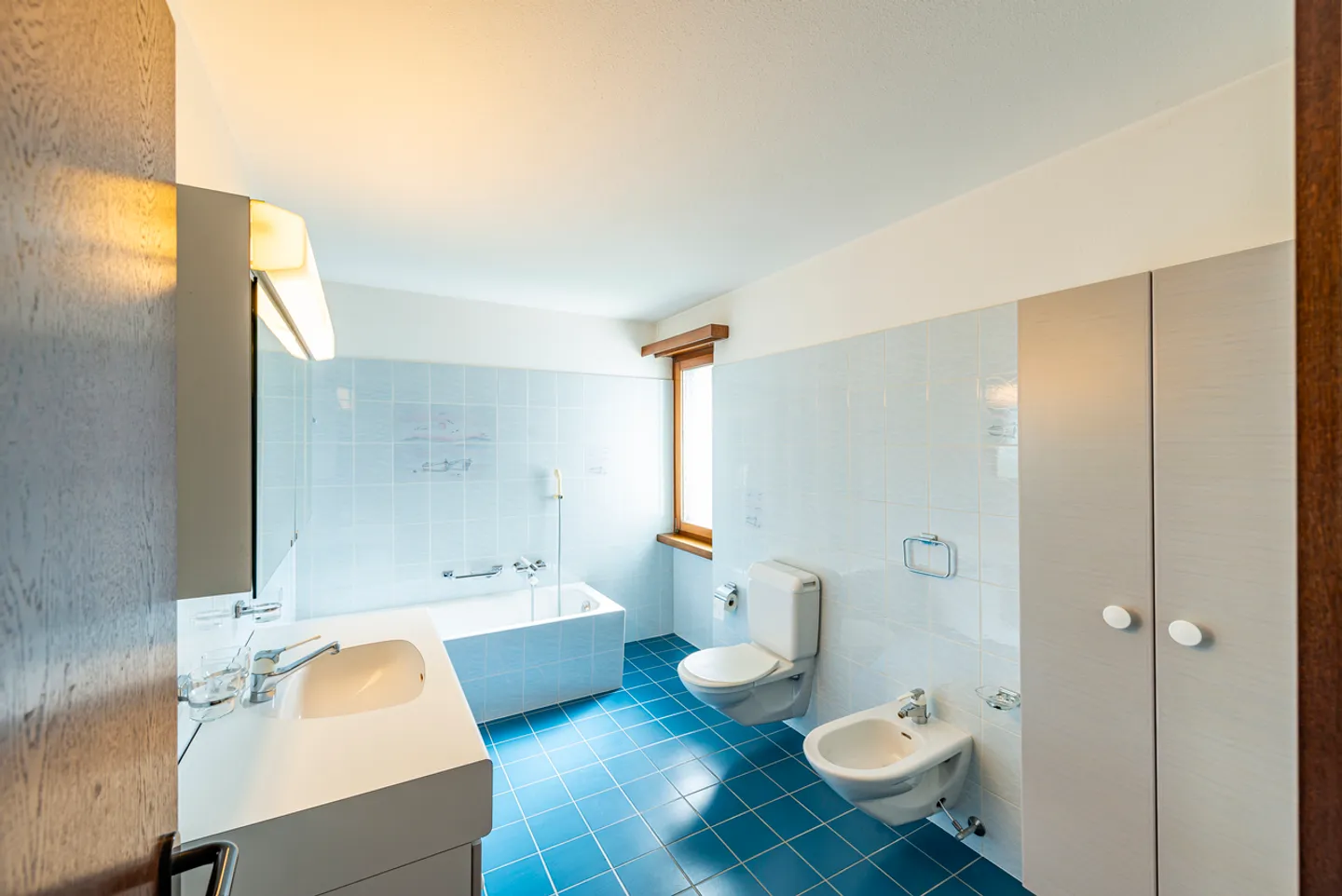 Charming Duplex Home - Photo 13 of 19