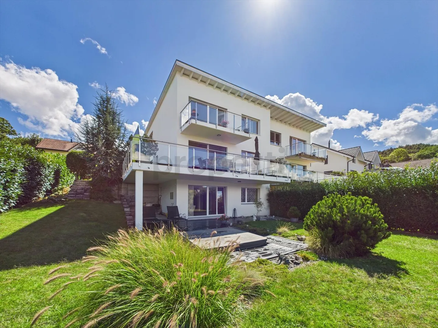 Villa bifamiliare eccezionale a Estavayer-Font con vista mozzafiato sul lago - Foto 1 di 13