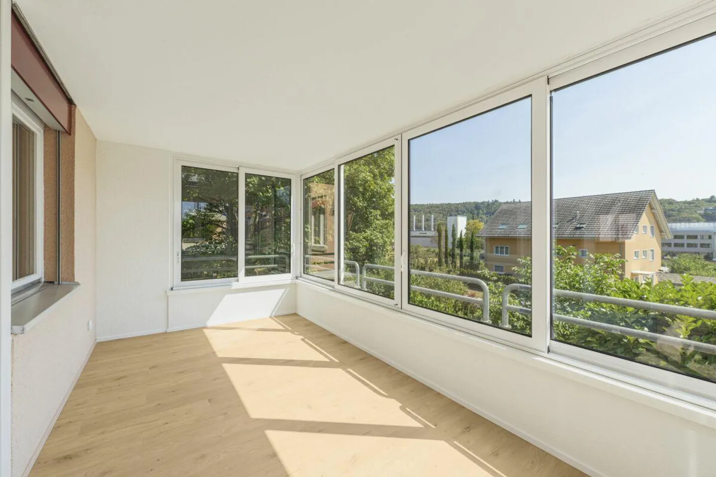 EINMALIGE CHANCE - NEUWERTIGE TRAUMWOHNUNG AN PERFEKTER WOHNLAGE MI... - Photo 13 of 30