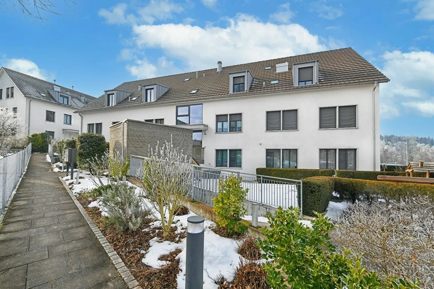 Appartement de jardin 4.5 pièces dans un endroit calme - Photo 13 sur 19