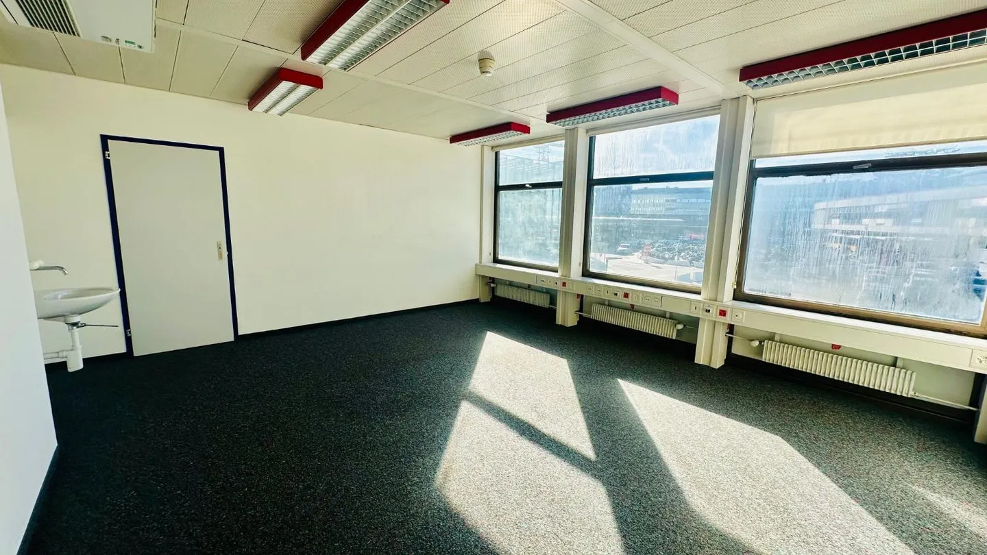 Votre bureau à la gare de Berne - Photo 1 sur 4