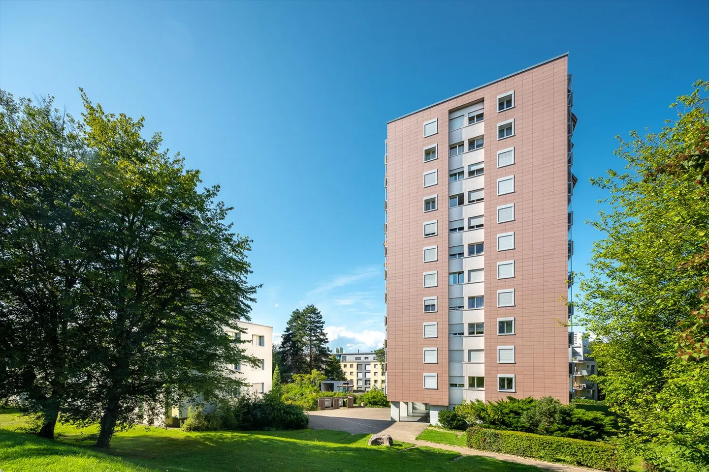 3-room apartment - Photo 1 of 8