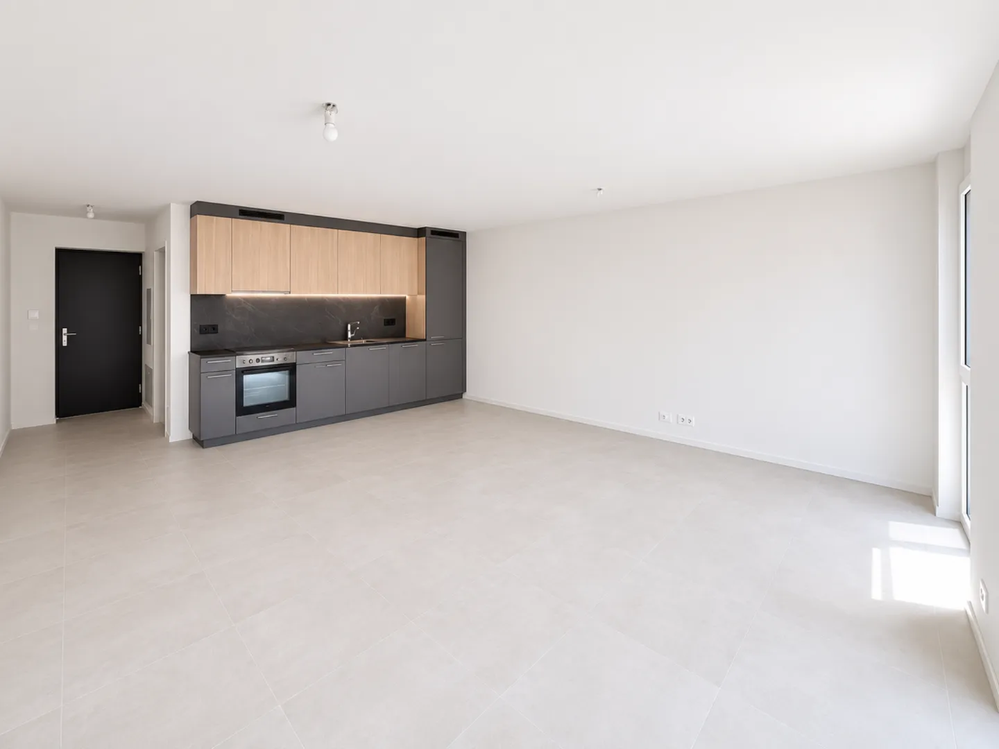 Wohnung mit Terrasse 2,5 Zimmer - Foto 1 von 7
