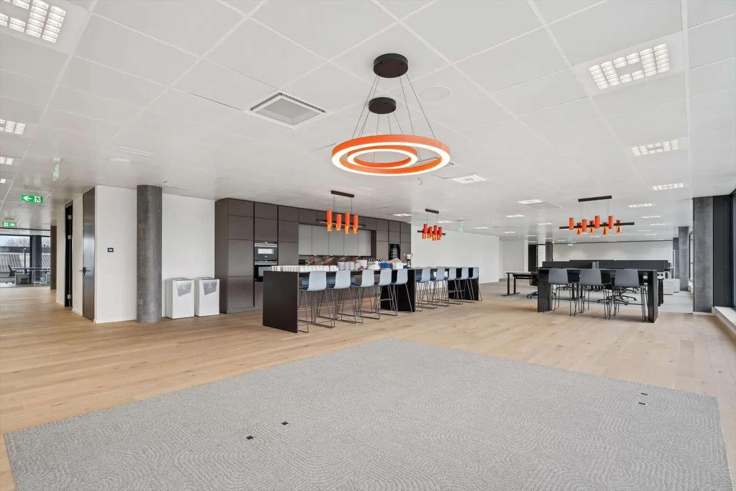 Modern Offices for Rent - Photo 6 of 9