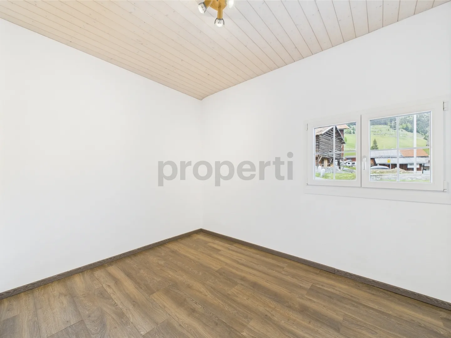 Charming 4-room apartment in Sedrun, Canton GR - Photo 5 of 13